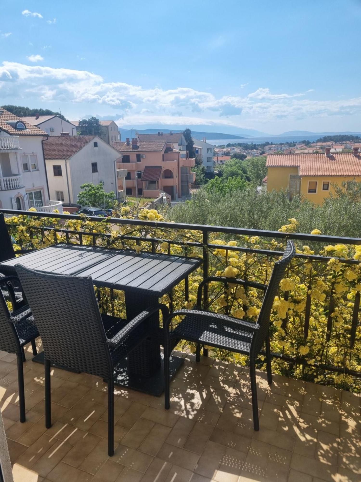 Apartment Lela Krk Town Exterior foto